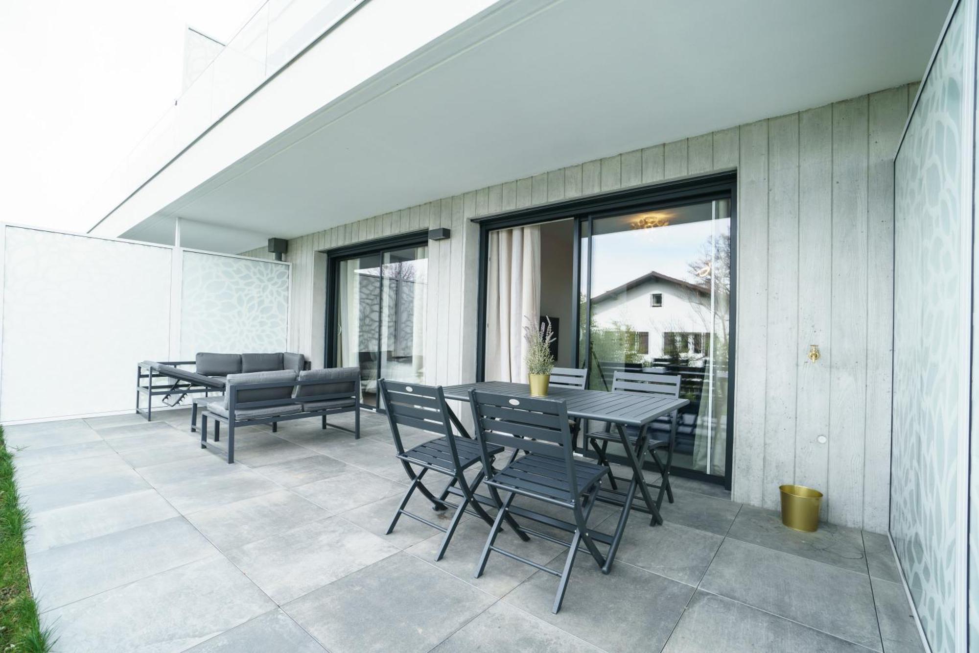 Royal Park Lake View Apartment Évian-les-Bains Buitenkant foto